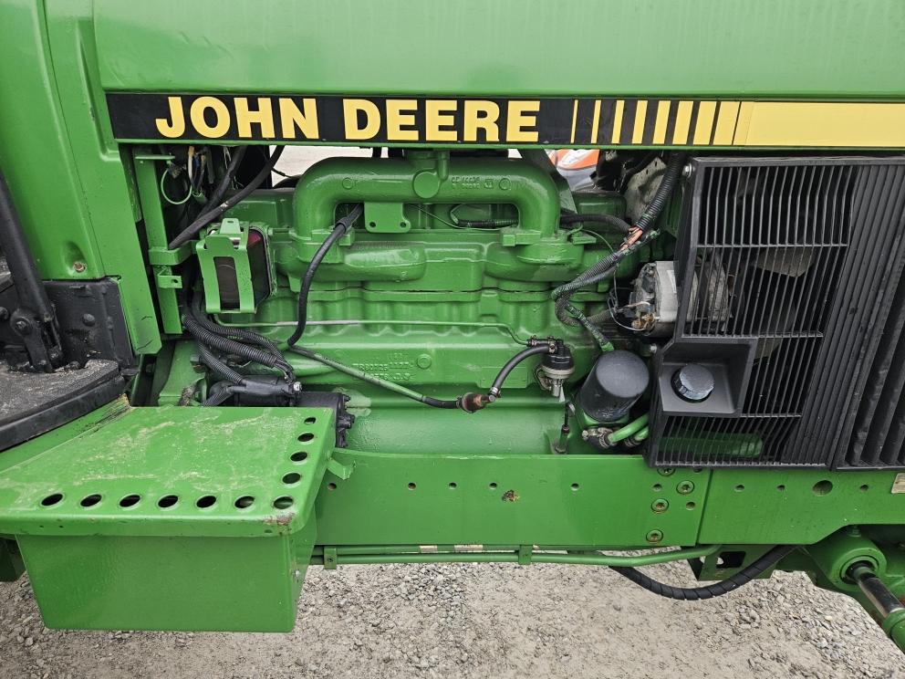 Image for 1991 John Deere 3255