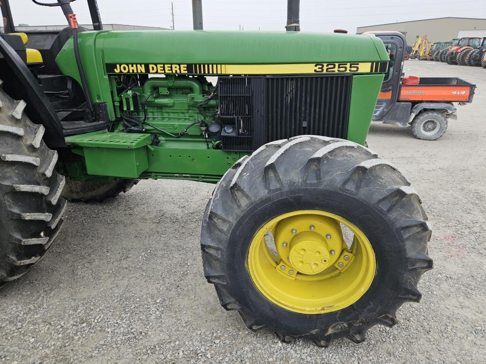 Image for 1991 John Deere 3255