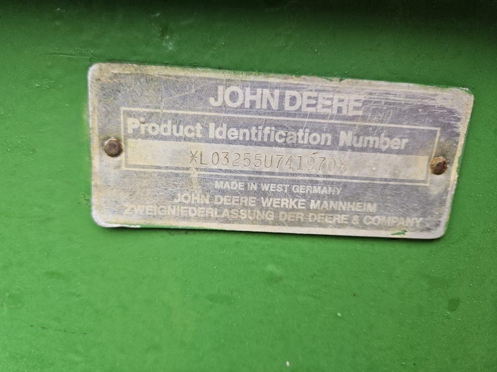 Image for 1991 John Deere 3255