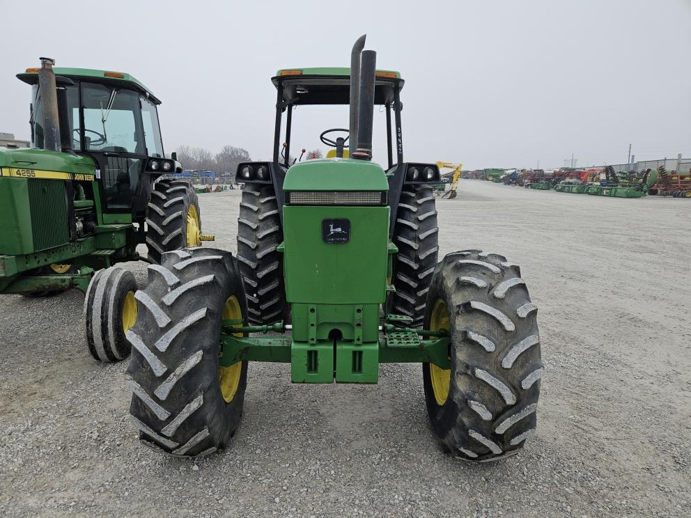 Image for 1991 John Deere 3255