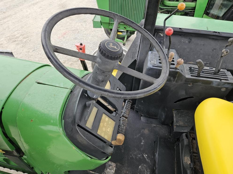 Image for 1991 John Deere 3255