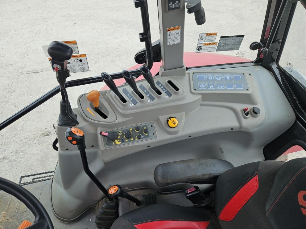 Image for 2021 Mahindra 9125P