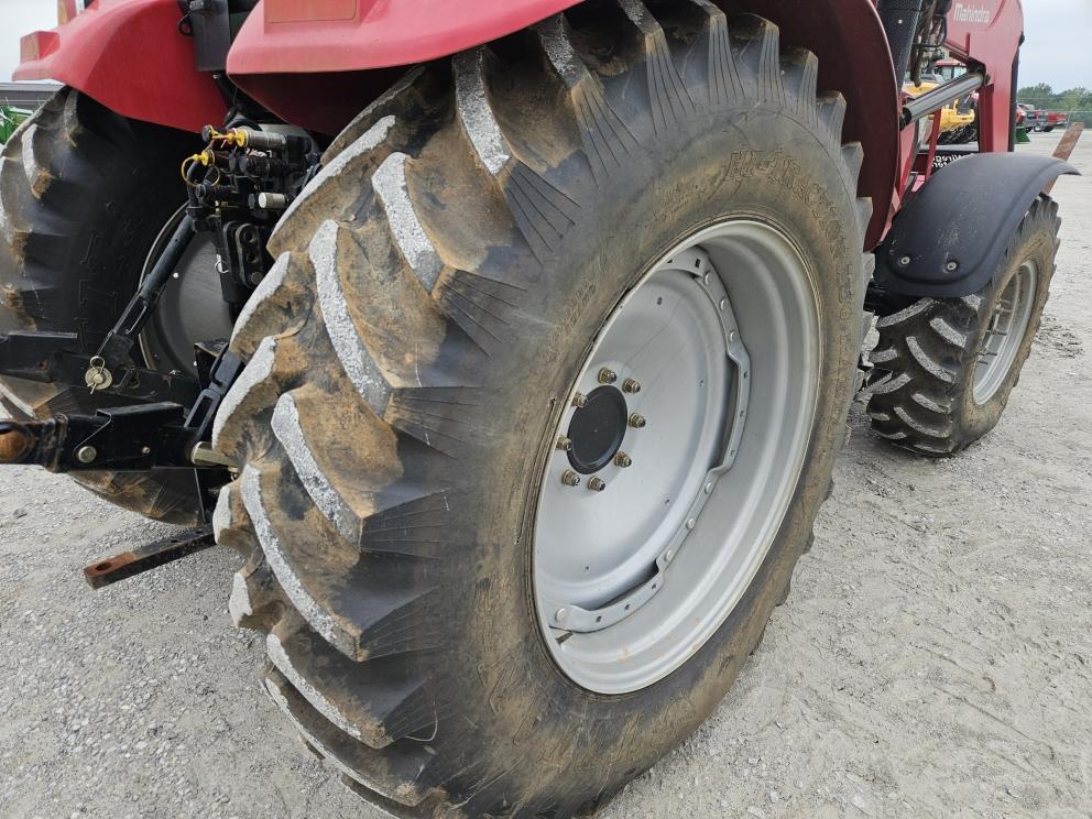 Image for 2021 Mahindra 9125P