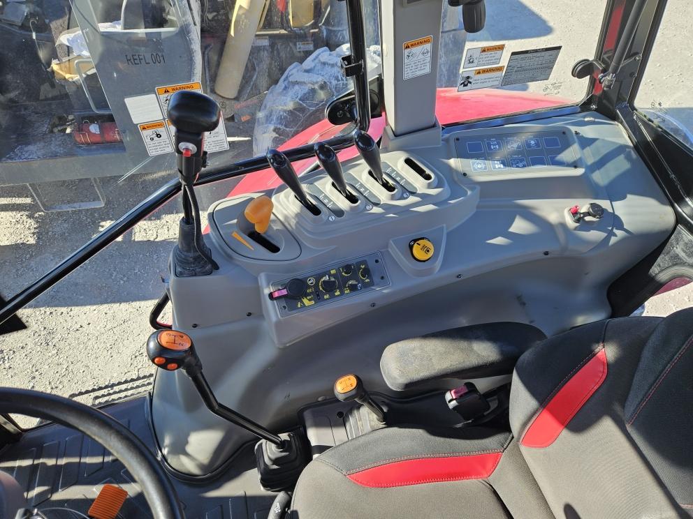 Image for 2021 Mahindra 9125P