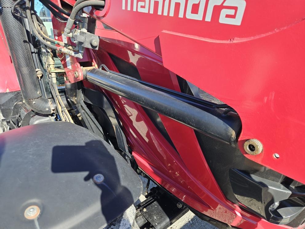 Image for 2021 Mahindra 9125P