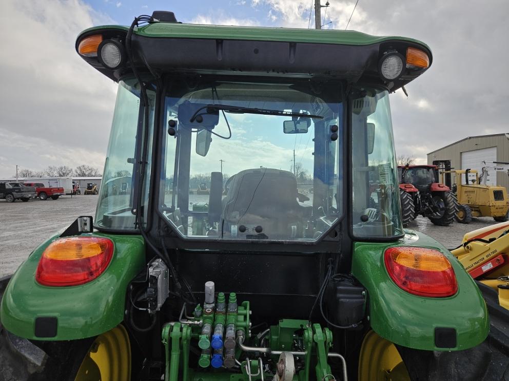 Image for 2021 John Deere 6120E