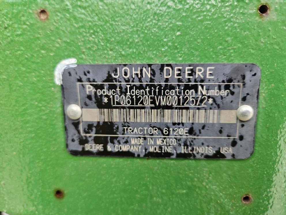 Image for 2021 John Deere 6120E