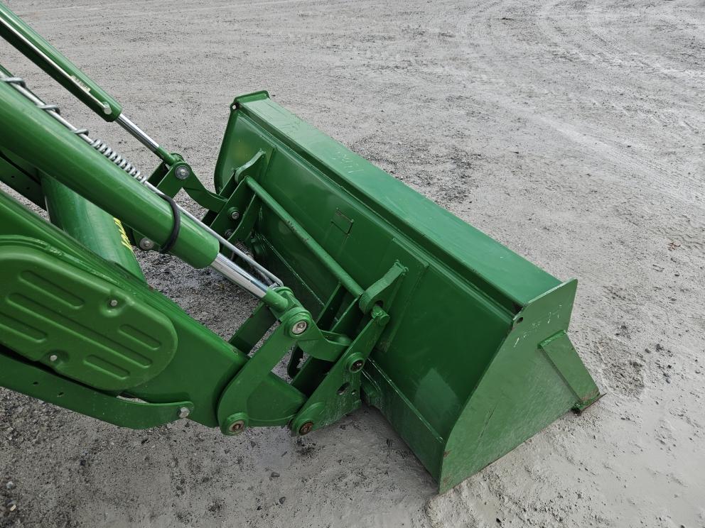 Image for 2021 John Deere 6120E