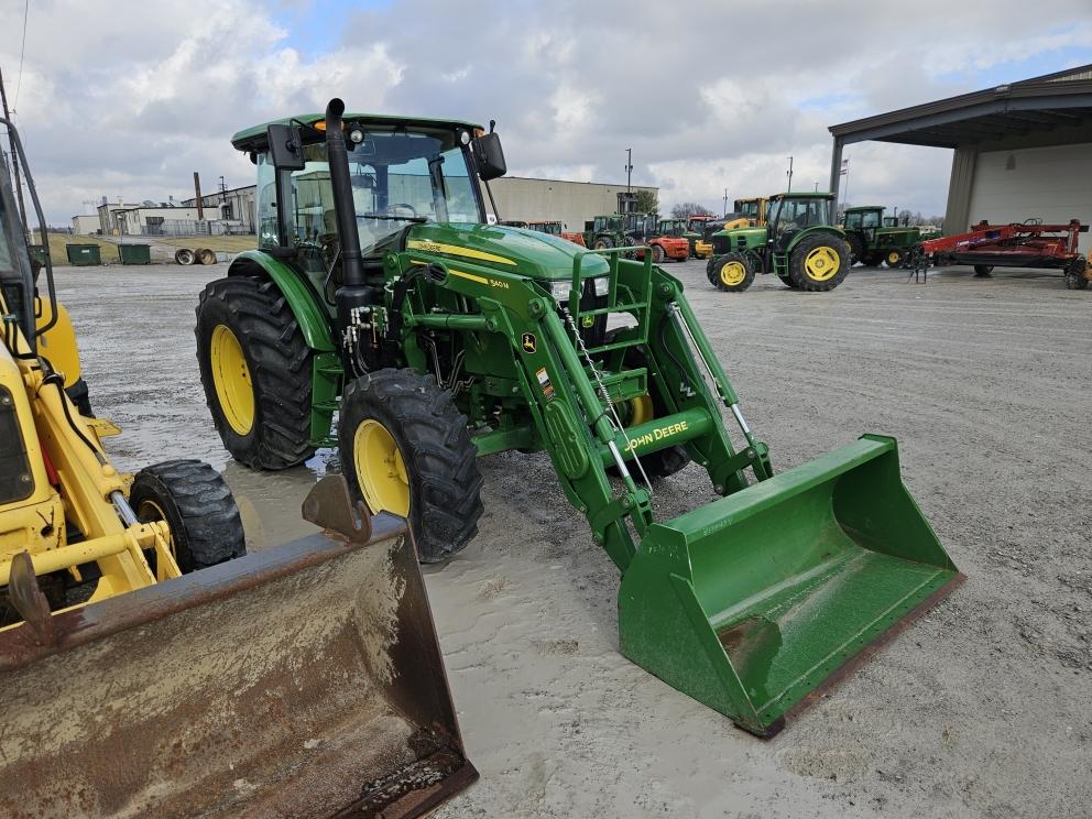 Image for 2021 John Deere 6120E
