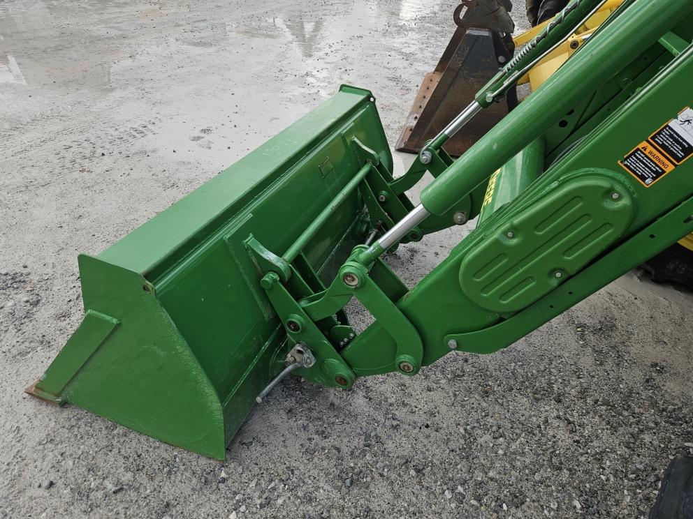 Image for 2021 John Deere 6120E