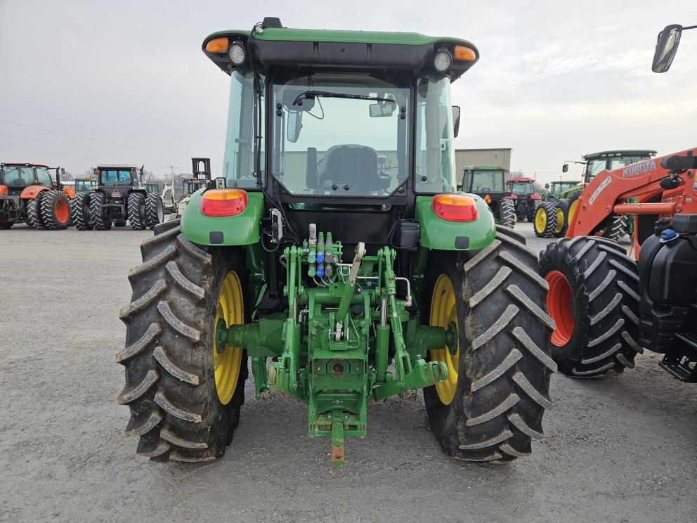 Image for 2021 John Deere 6120E