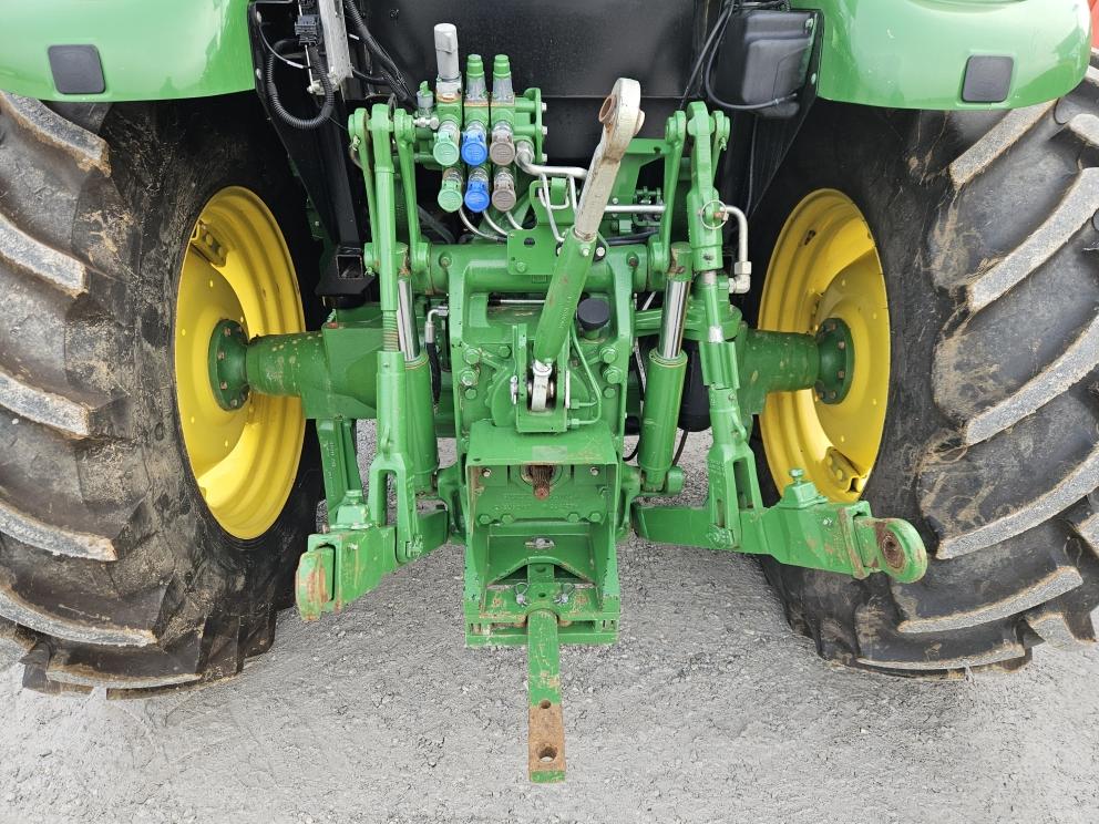 Image for 2021 John Deere 6120E