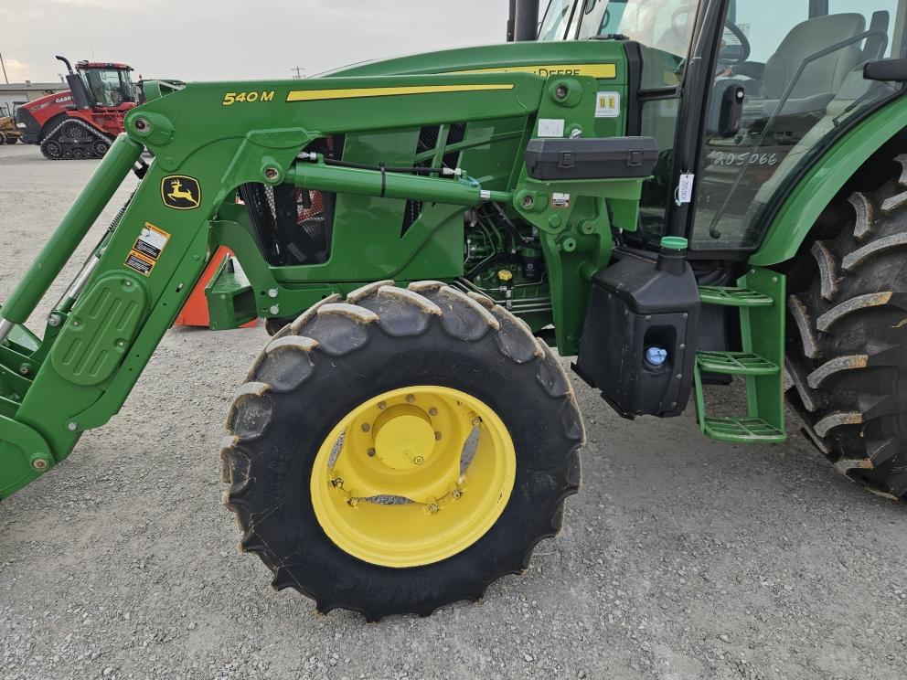 Image for 2021 John Deere 6120E