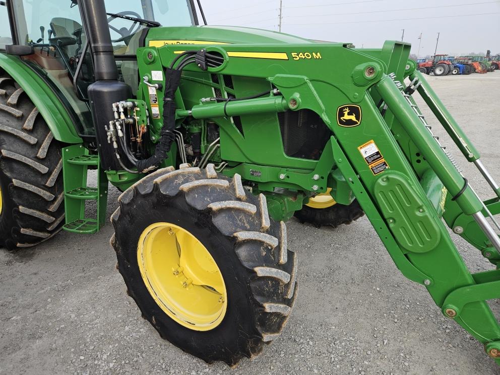 Image for 2021 John Deere 6120E