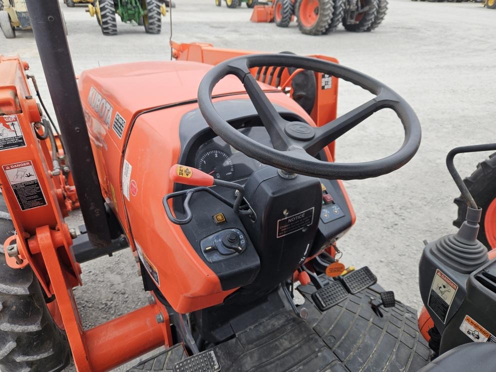 Image for 2013 Kubota M7060