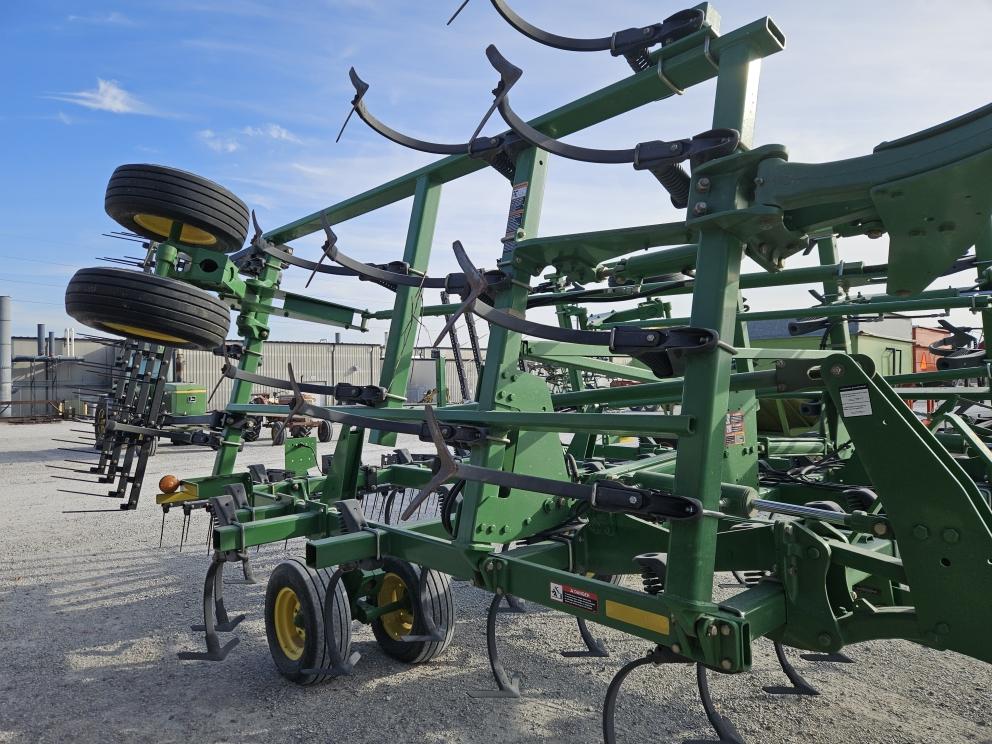 Image for 2010 John Deere 2210