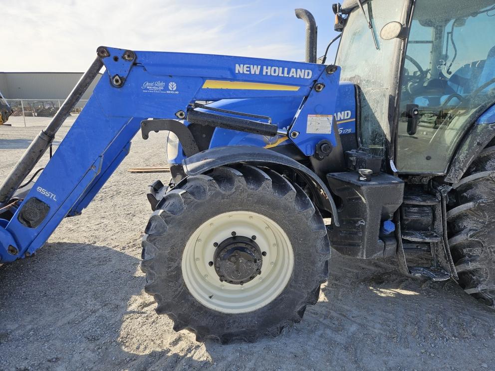 Image for 2013 New Holland T6.175