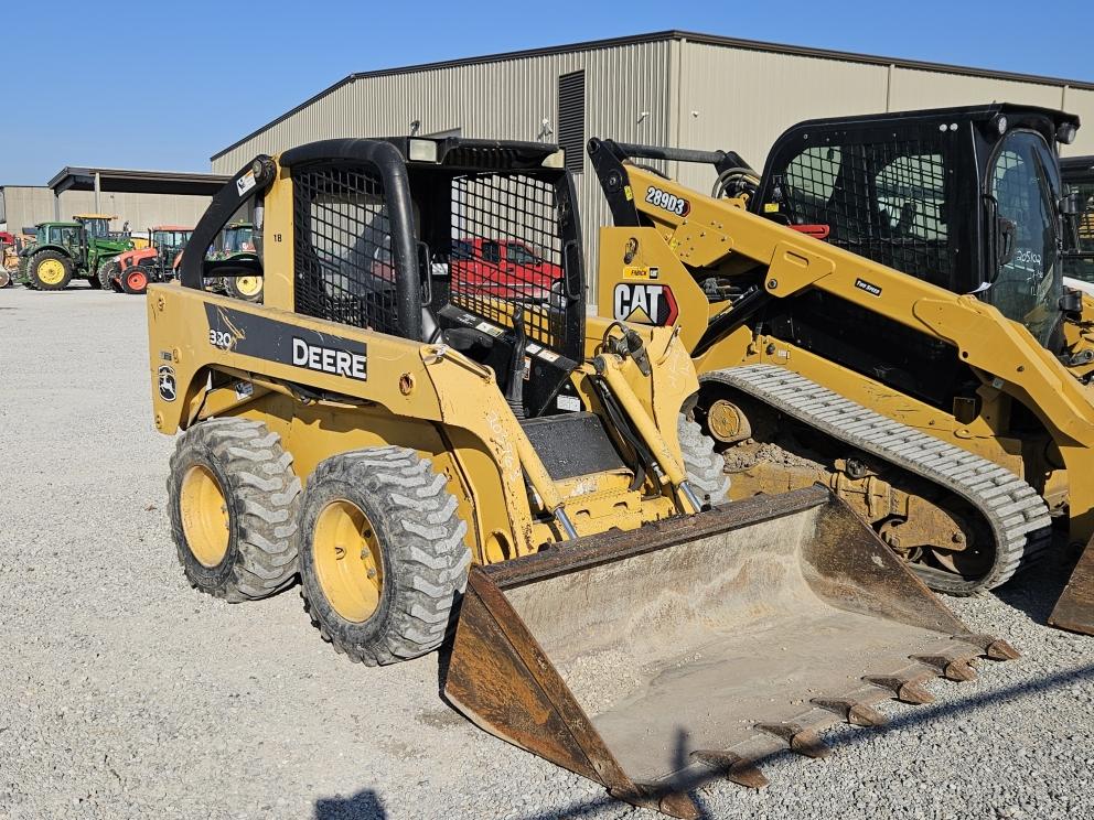 Image for 2012 John Deere 320