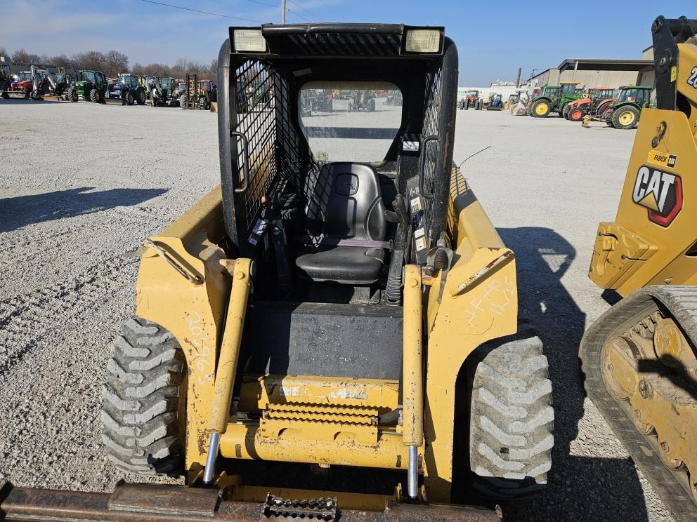 Image for 2012 John Deere 320