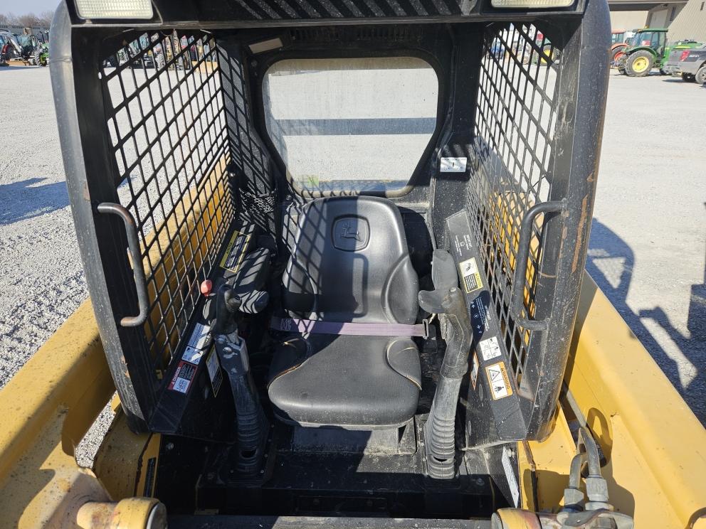 Image for 2012 John Deere 320