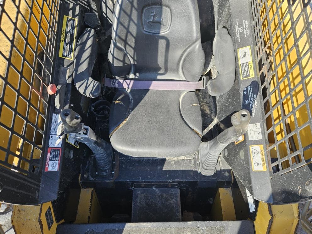 Image for 2012 John Deere 320