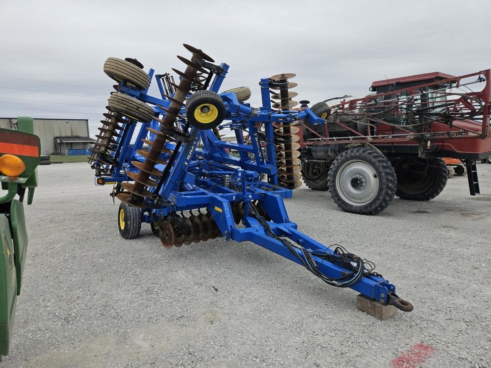 Image for 2014 Landoll 7431-26