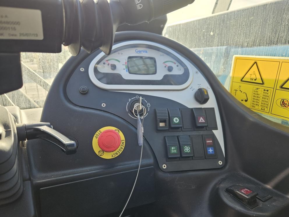 Image for 2015 Genie GTH-4018