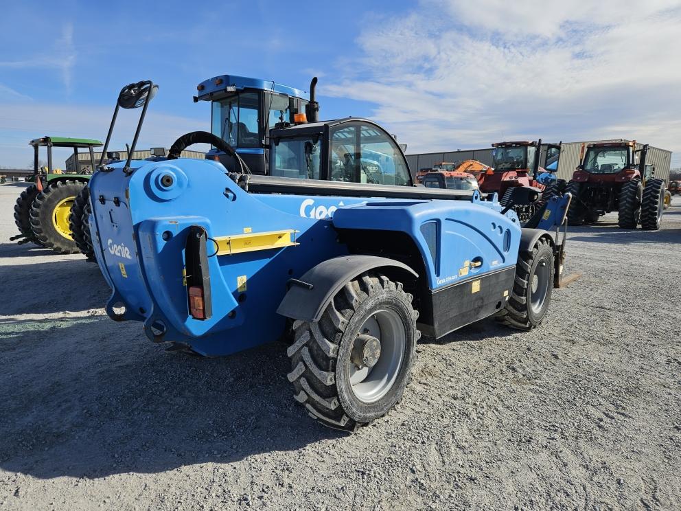 Image for 2015 Genie GTH-4018