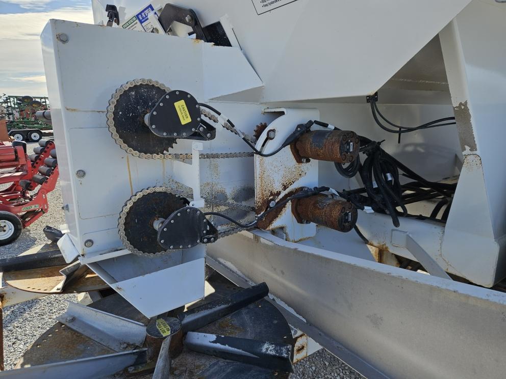 Image for 2023 Dalton AG Products Mobilty X2 1064