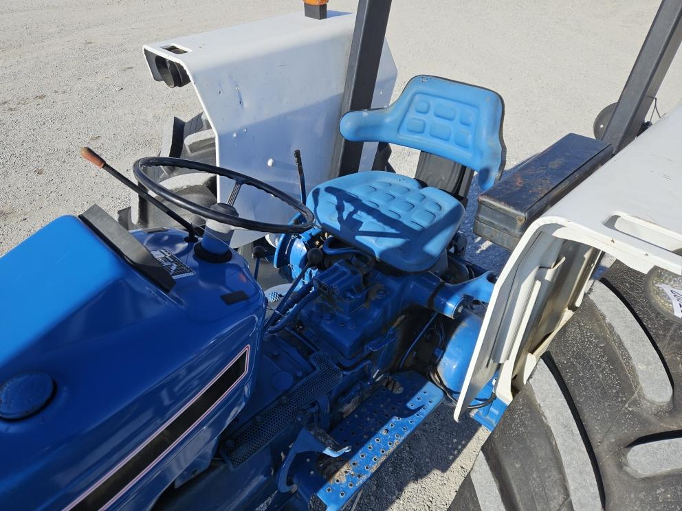 Image for 1990 Ford 5610