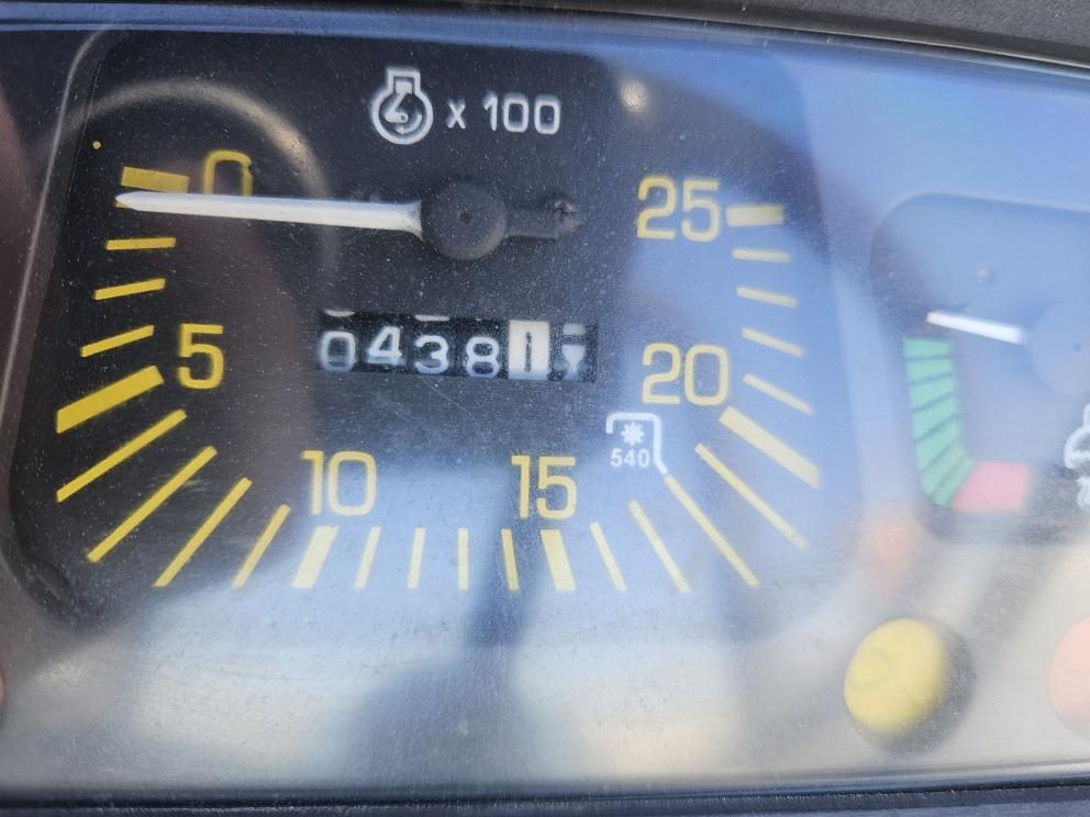 Image for 1990 Ford 5610