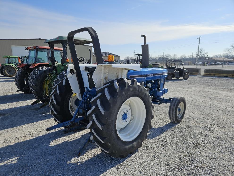 Image for 1990 Ford 5610