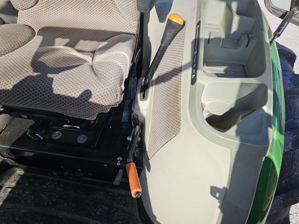 Image for 2014 John Deere 4044R