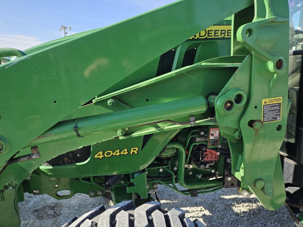 Image for 2014 John Deere 4044R