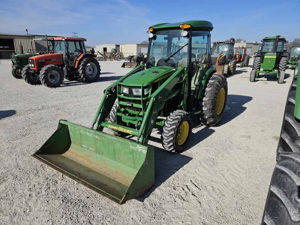 Image for 2014 John Deere 4044R