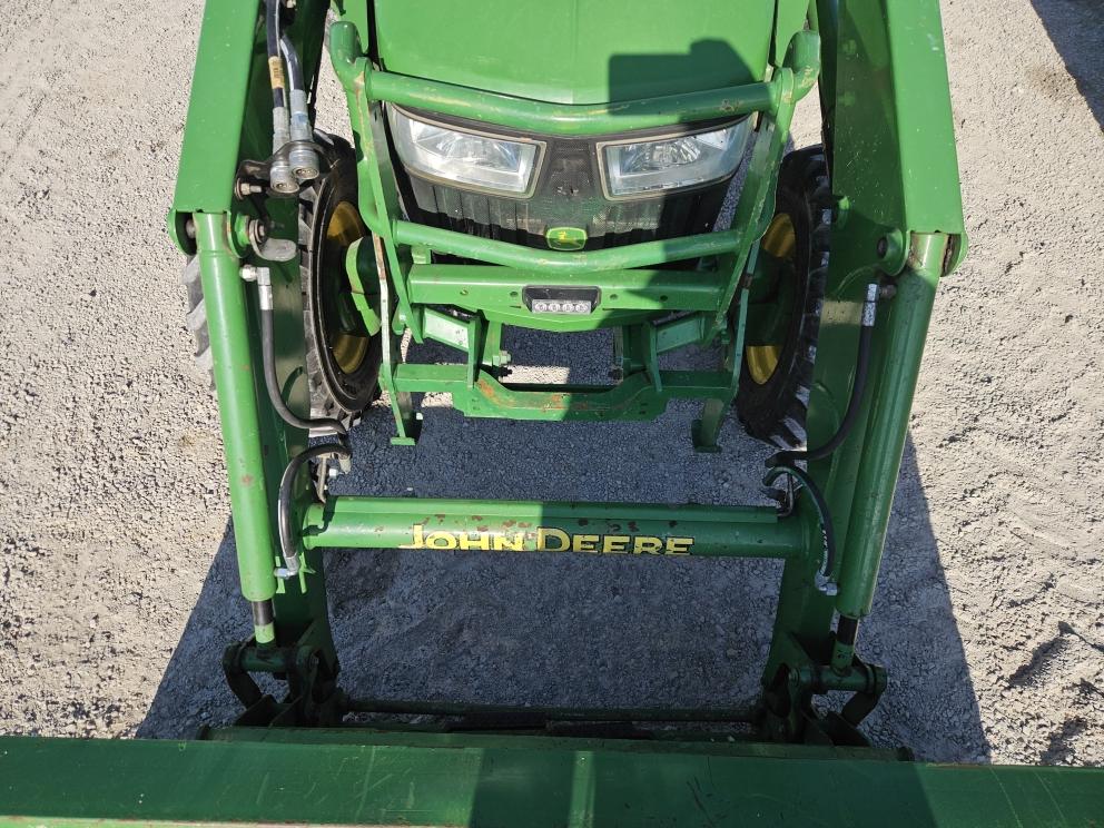 Image for 2014 John Deere 4044R