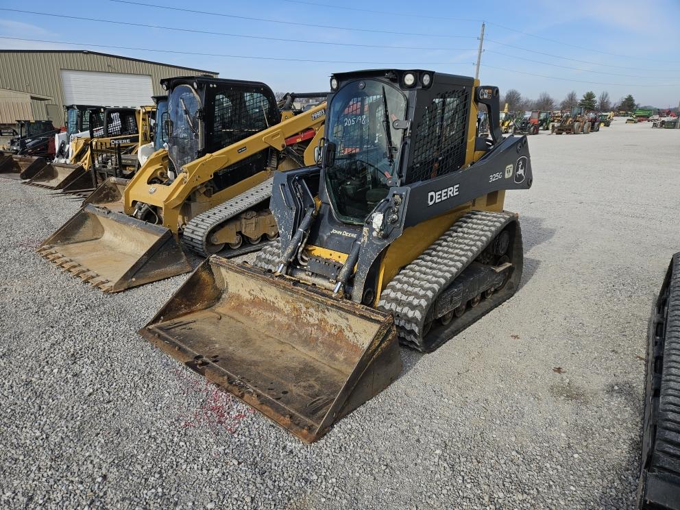 Image for 2020 John Deere 325G