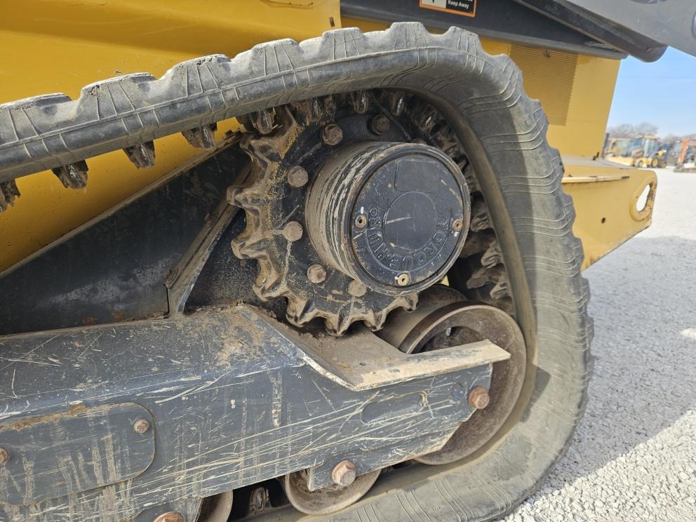 Image for 2020 John Deere 325G