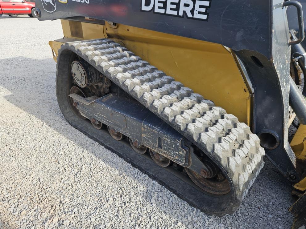 Image for 2020 John Deere 325G