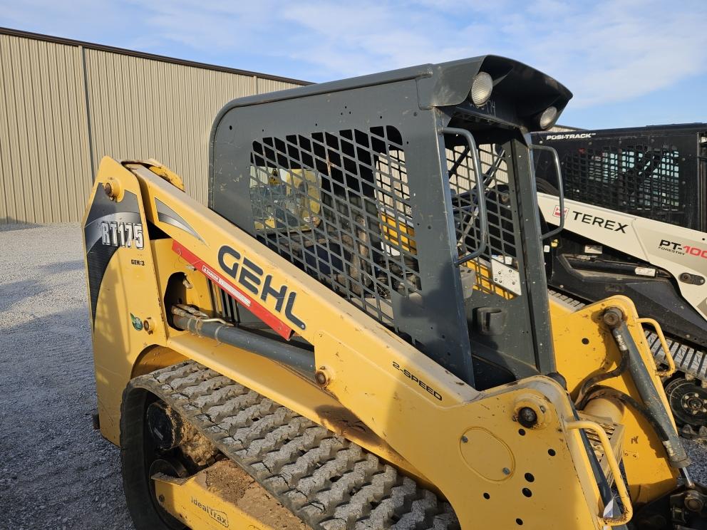 Image for 2017 Gehl RT175