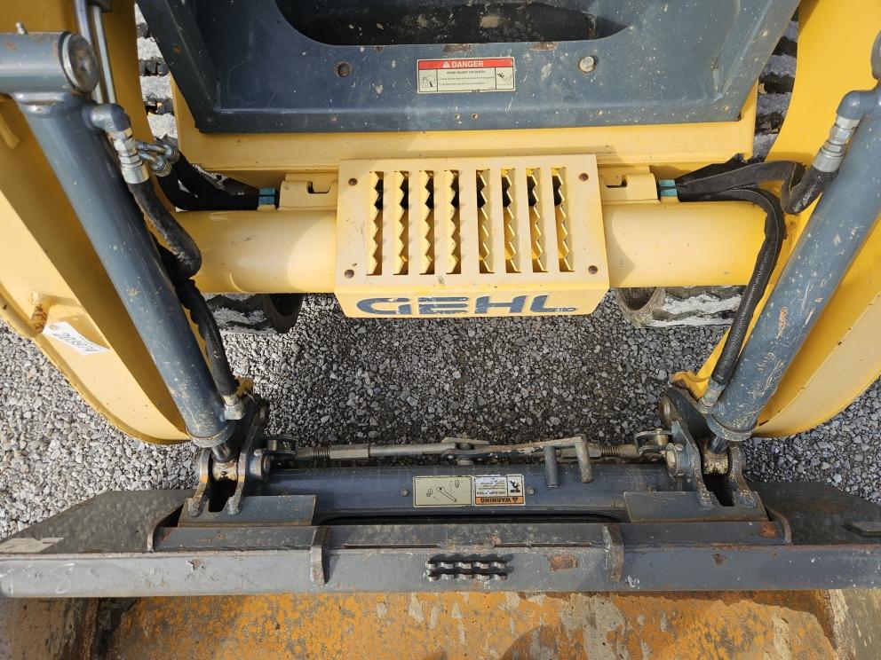 Image for 2017 Gehl RT175