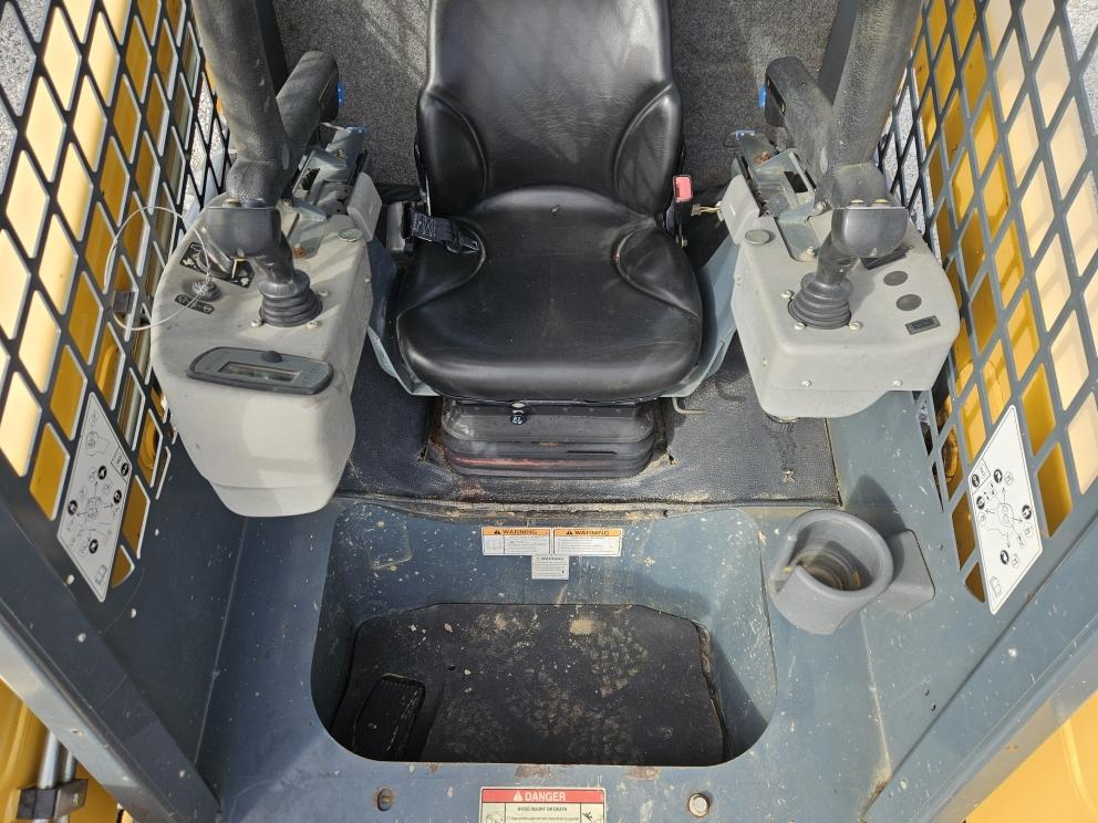 Image for 2017 Gehl RT175