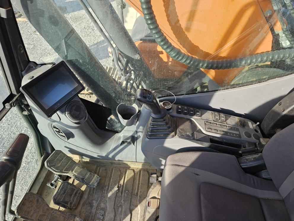 Image for 2022 Doosan DX225 LC-7M