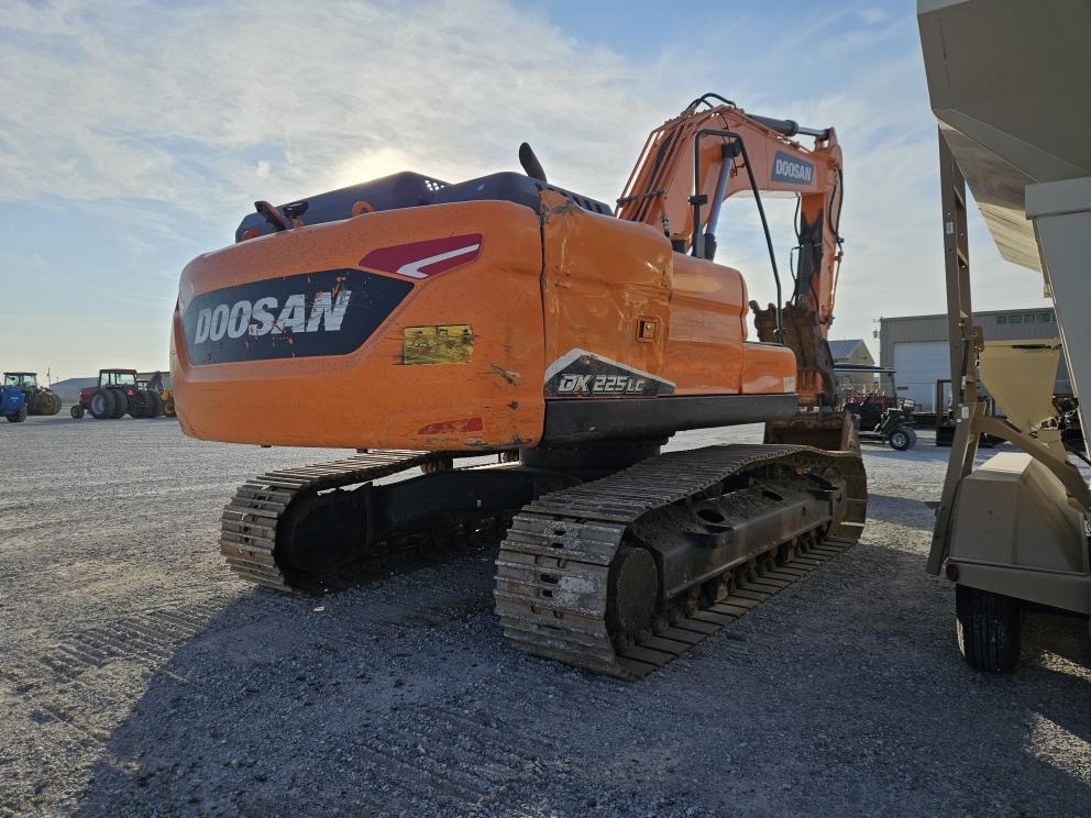Image for 2022 Doosan DX225 LC-7M