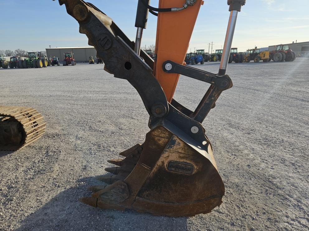 Image for 2022 Doosan DX225 LC-7M