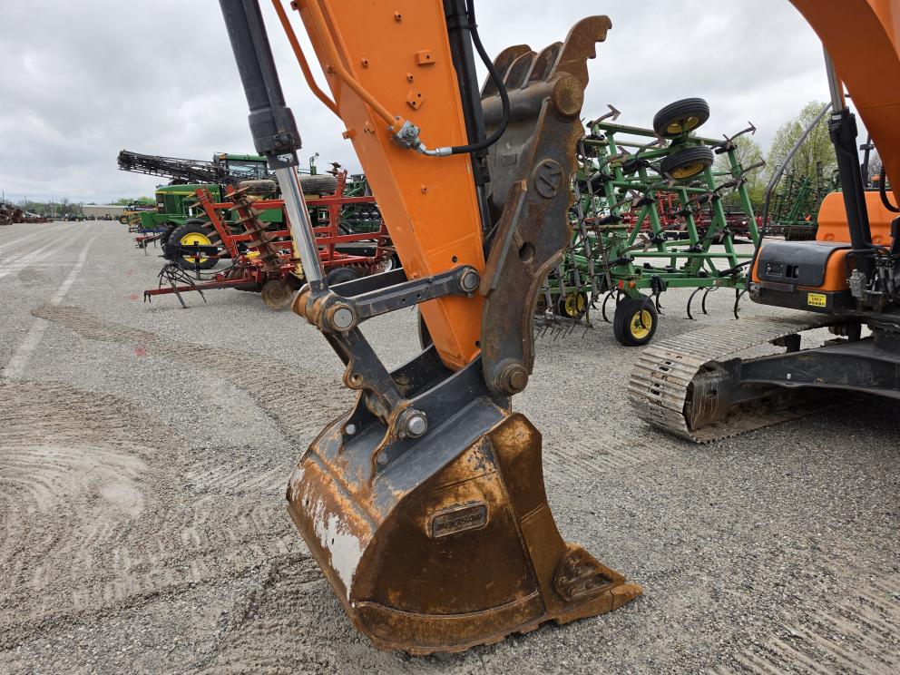 Image for 2022 Doosan DX225 LC-7M