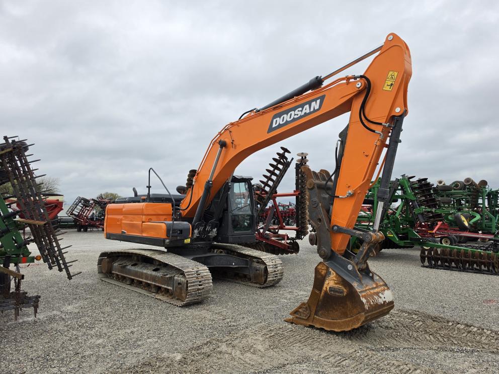 Image for 2022 Doosan DX225 LC-7M