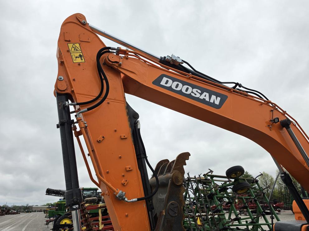 Image for 2022 Doosan DX225 LC-7M