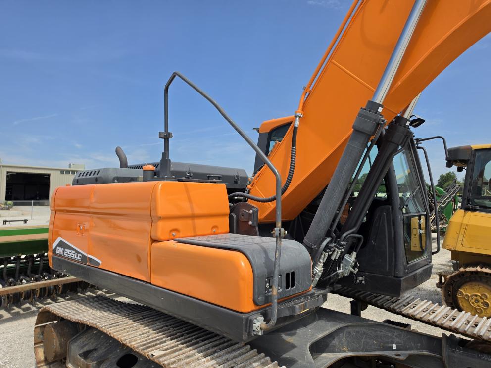 Image for 2022 Doosan DX225 LC-7M