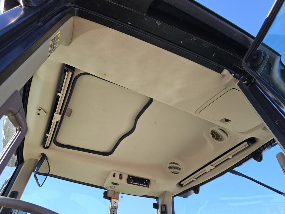 Image for 2023 John Deere 6130M